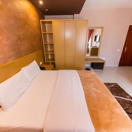 Denver 3* Tirana